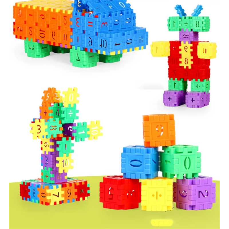 Blocos Montessori coloridos de n&uacute;meros e sinais matem&aacute;ticos em formato de cubos encaix&aacute;veis.